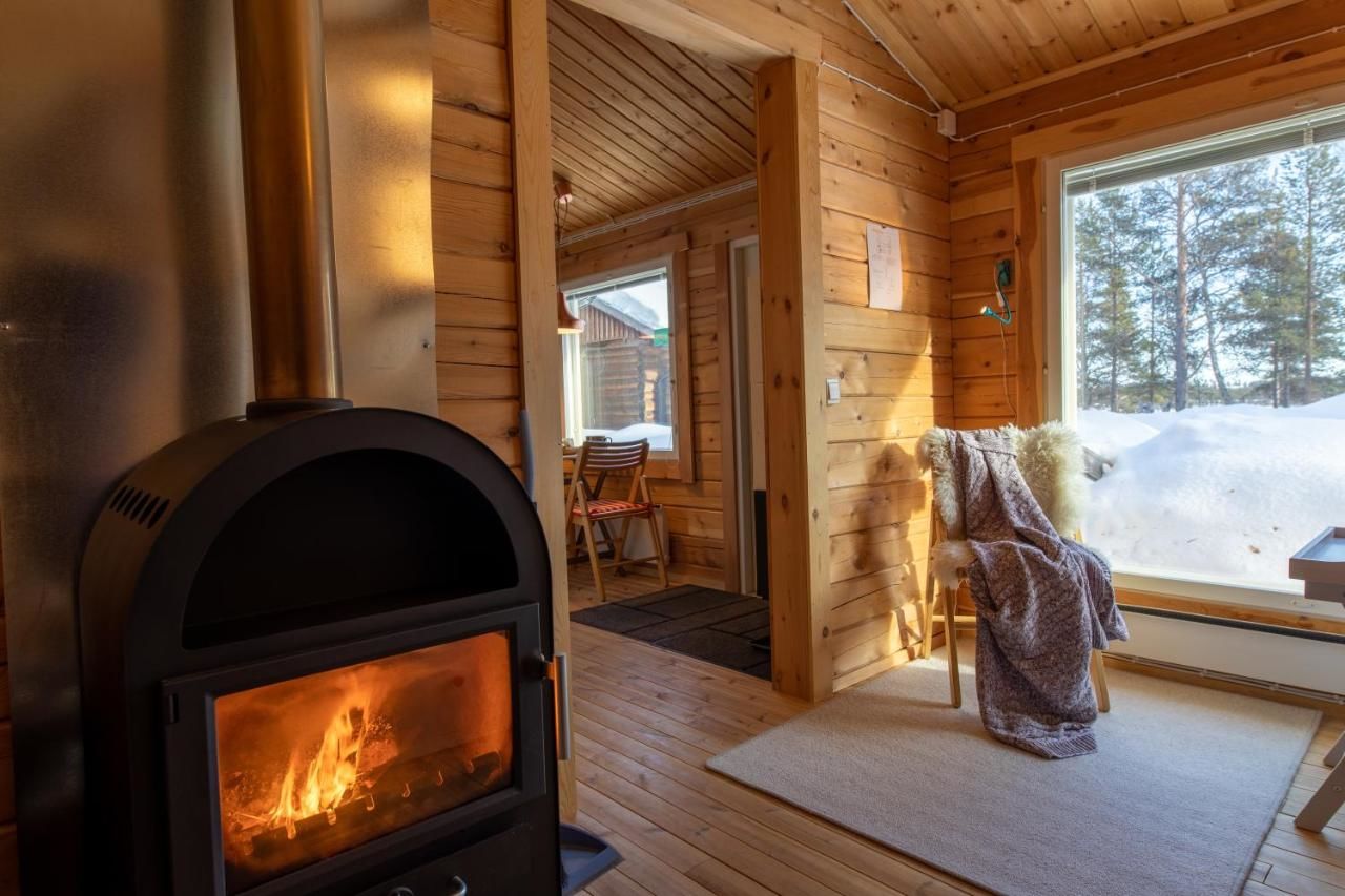 Шале Mökki - The White Blue Wilderness Lodge Инари-8