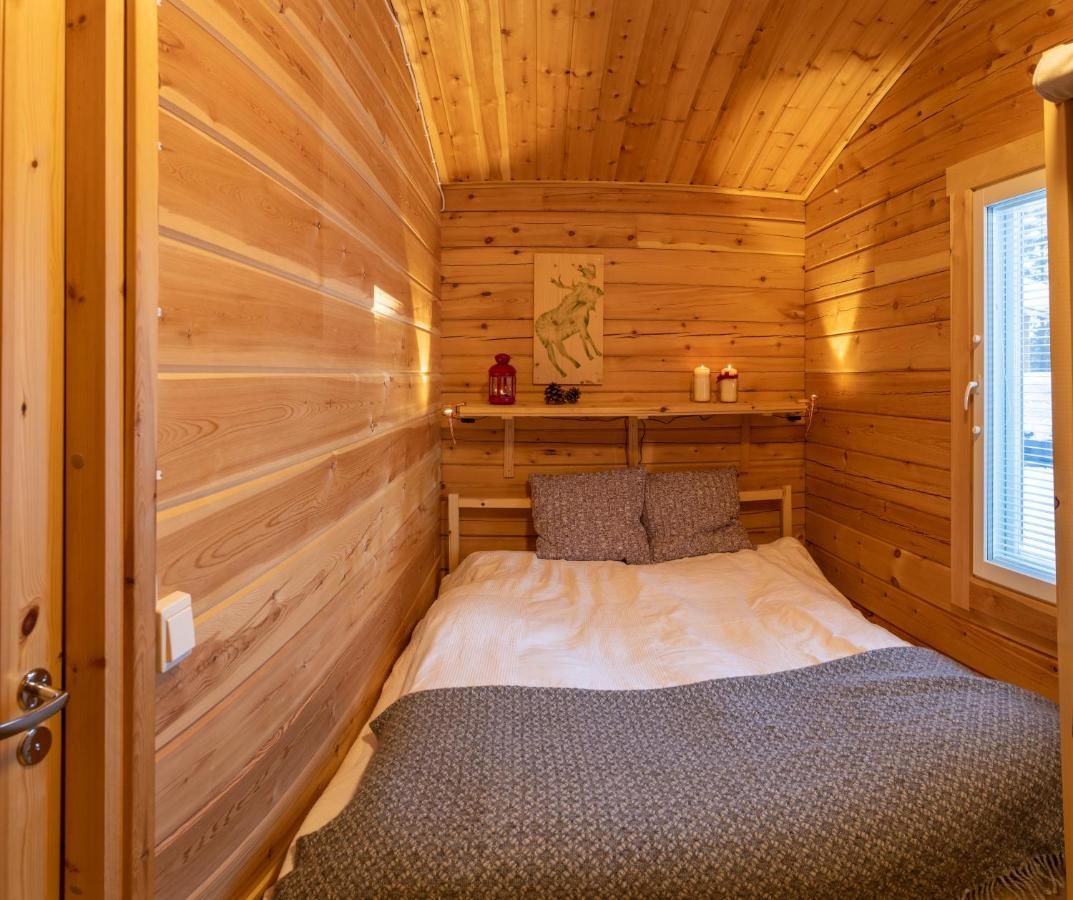 Шале Mökki - The White Blue Wilderness Lodge Инари-11