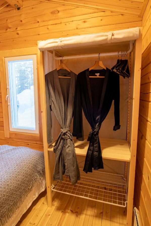 Шале Mökki - The White Blue Wilderness Lodge Инари-12